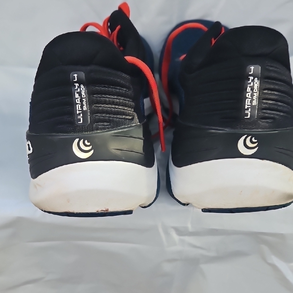 Topo Men's Blue and Red Athletic Shoes - Picture 6 of 12